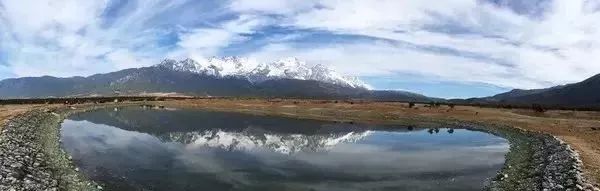 咫尺之遥,鬼斧神工天造物—丽江之晨玉龙雪山日出