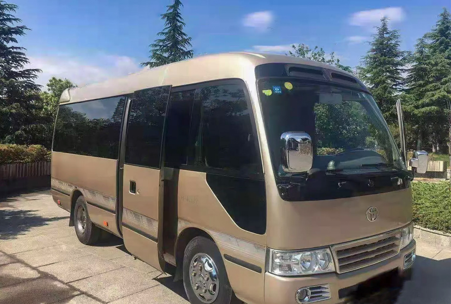 座 包车价格1200元/天 建议乘客数17-19人 保险说明座位险 旅游意外险